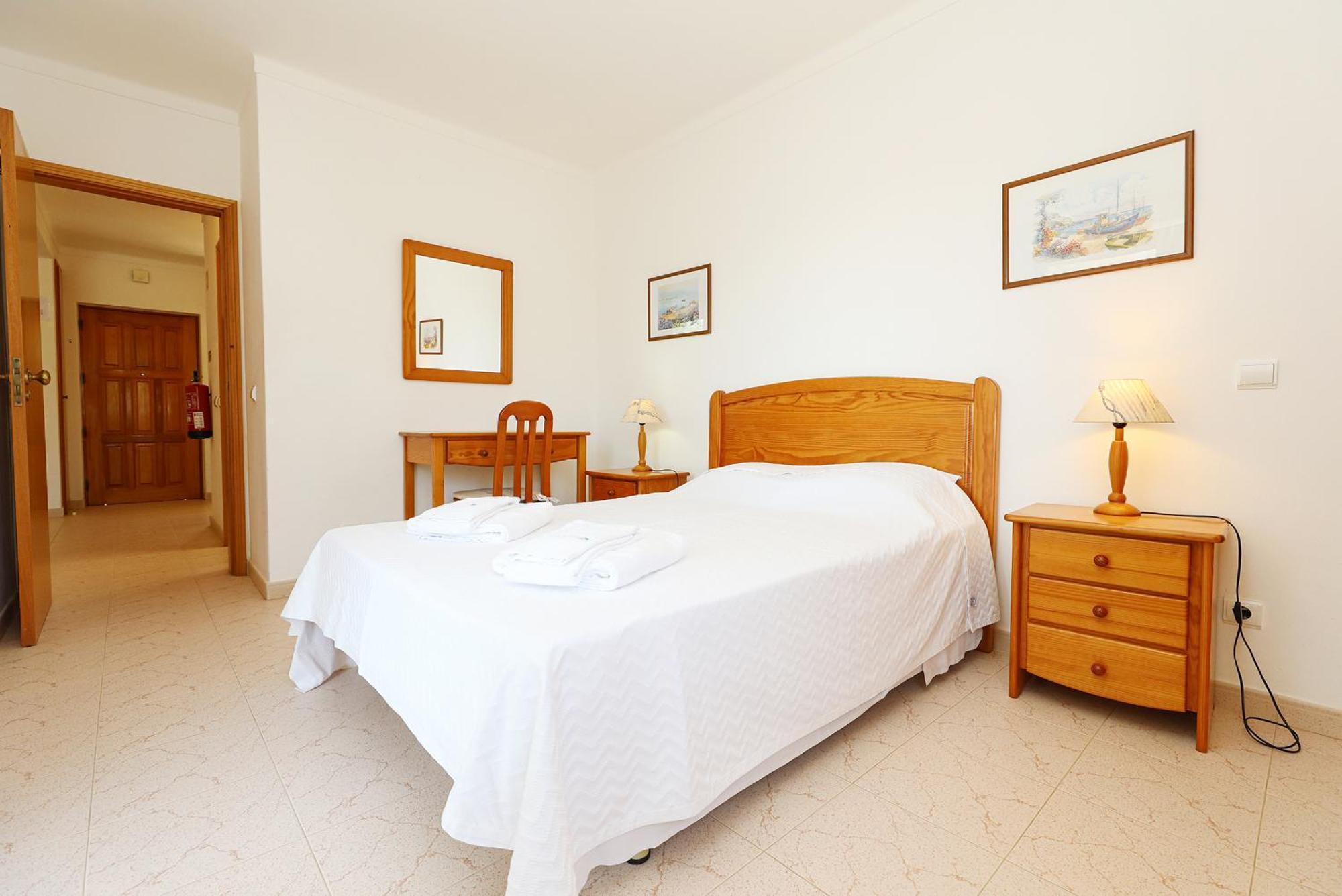 Quinta Dos Pinheiros Apartment ลากอส ภายนอก รูปภาพ
