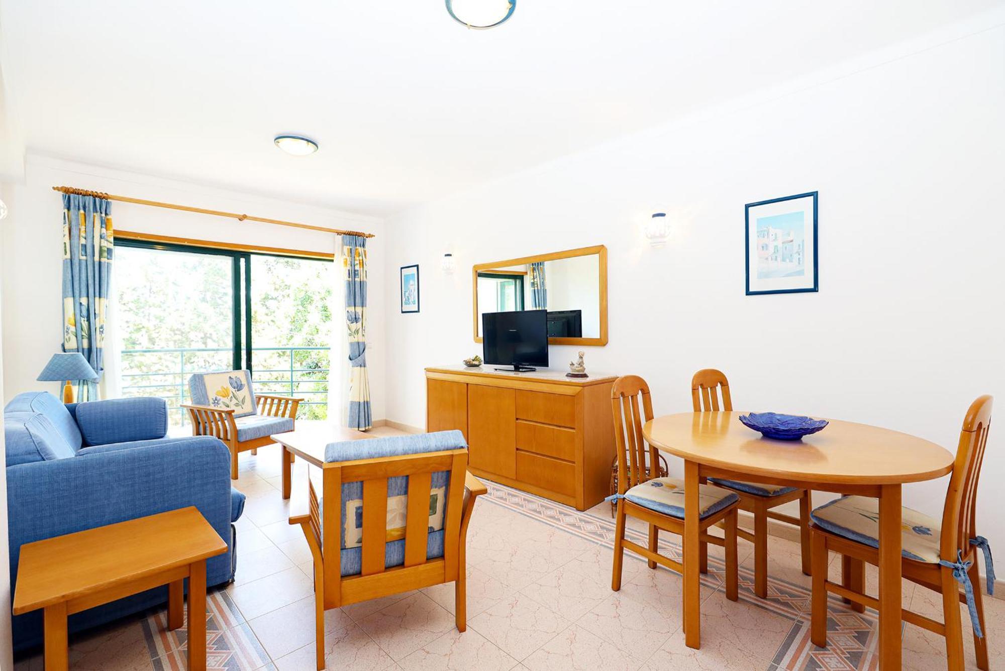 Quinta Dos Pinheiros Apartment ลากอส ภายนอก รูปภาพ