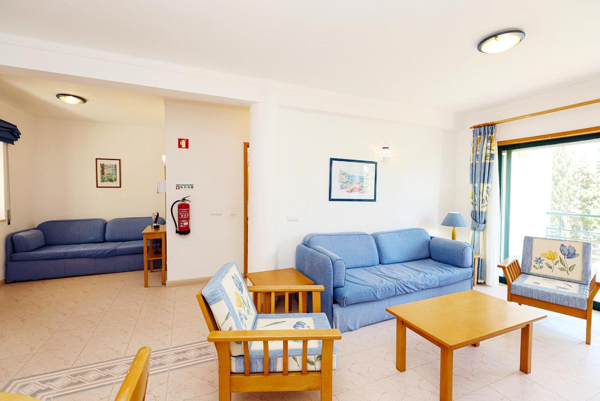 Quinta Dos Pinheiros Apartment ลากอส ภายนอก รูปภาพ