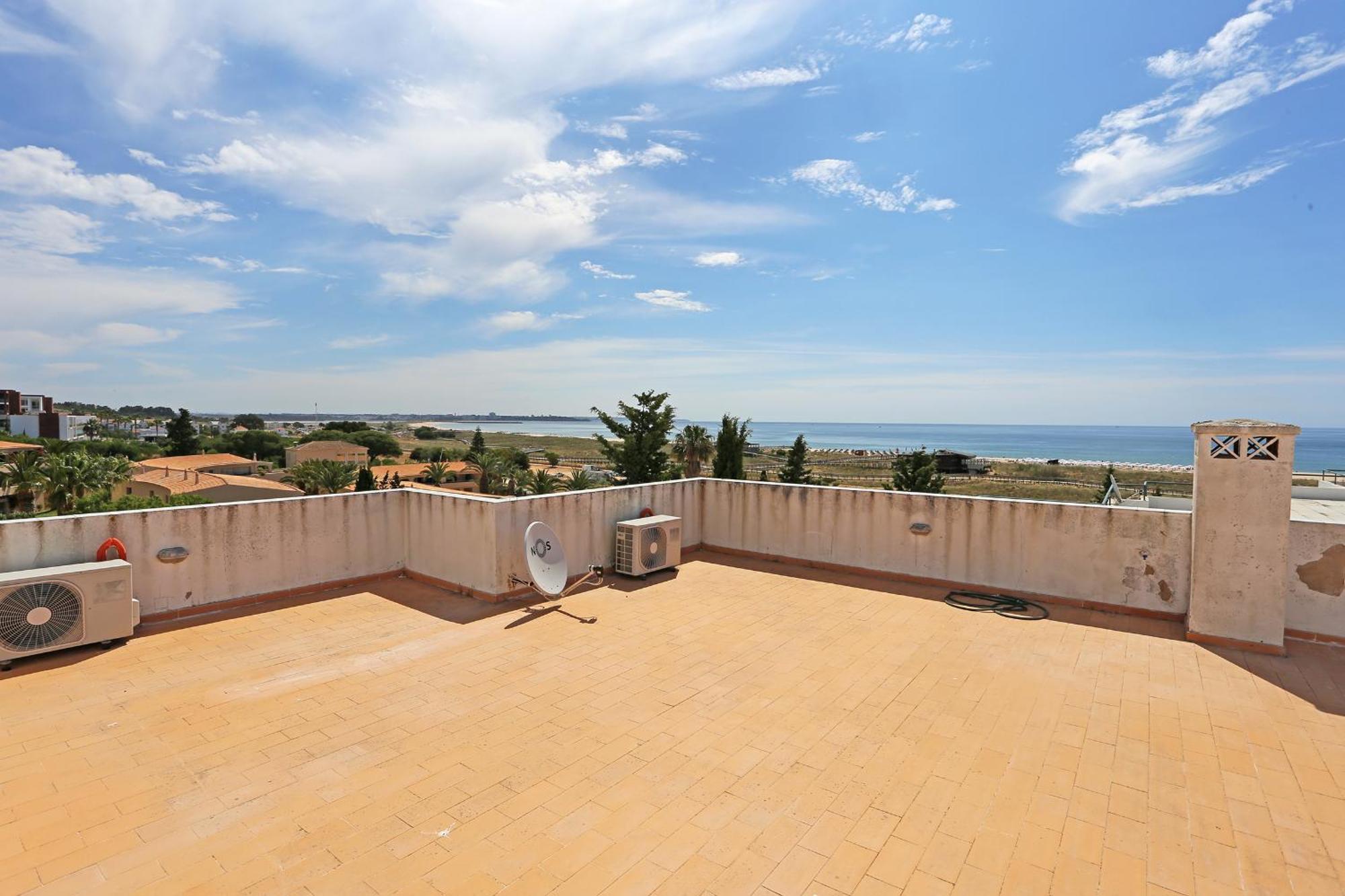 Quinta Dos Pinheiros Apartment ลากอส ภายนอก รูปภาพ