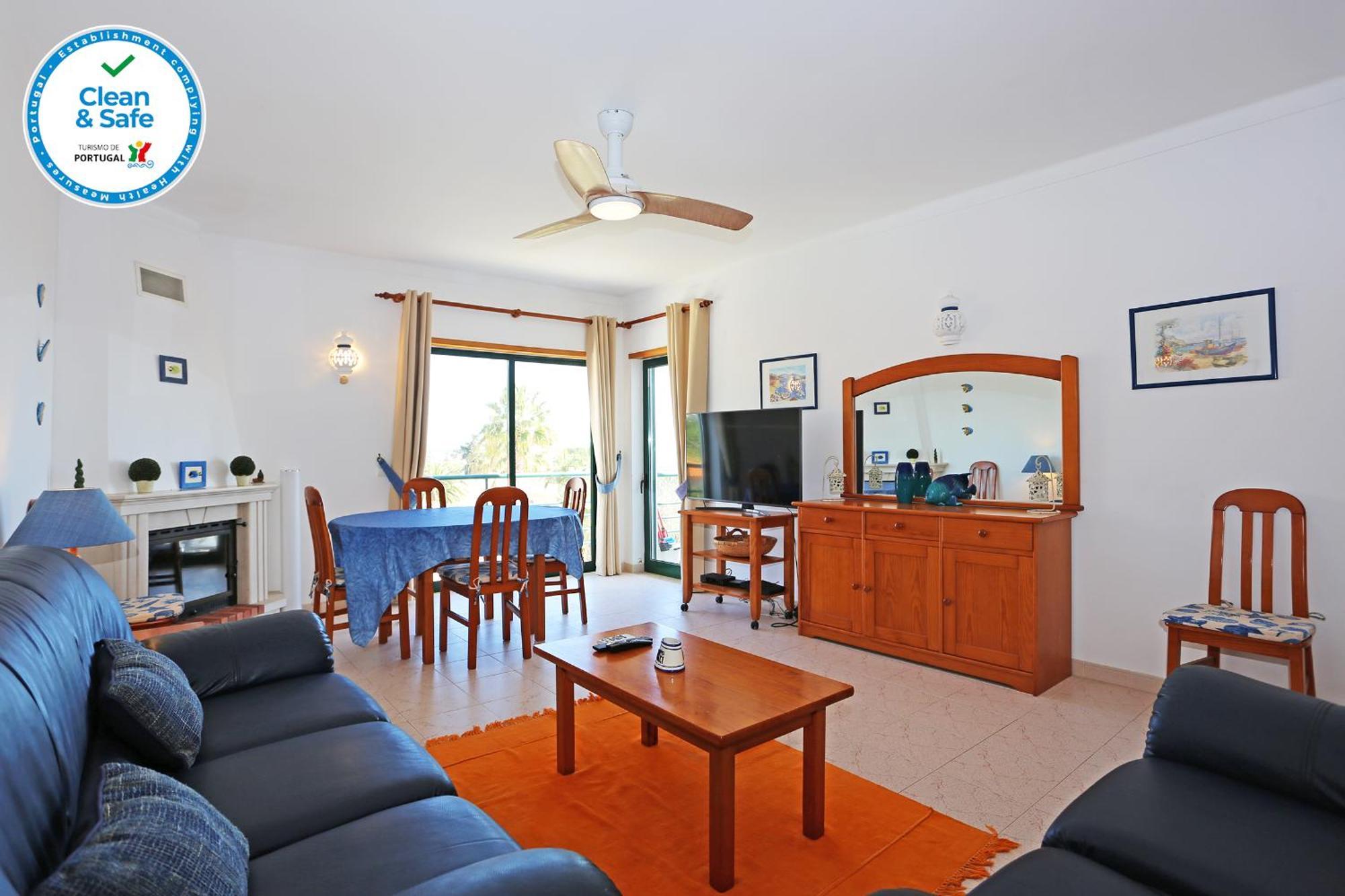 Quinta Dos Pinheiros Apartment ลากอส ภายนอก รูปภาพ