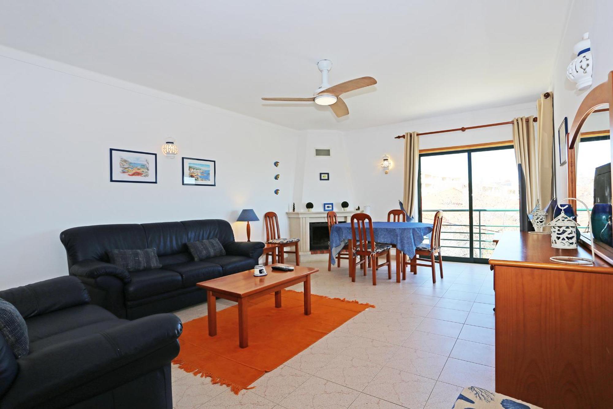 Quinta Dos Pinheiros Apartment ลากอส ภายนอก รูปภาพ