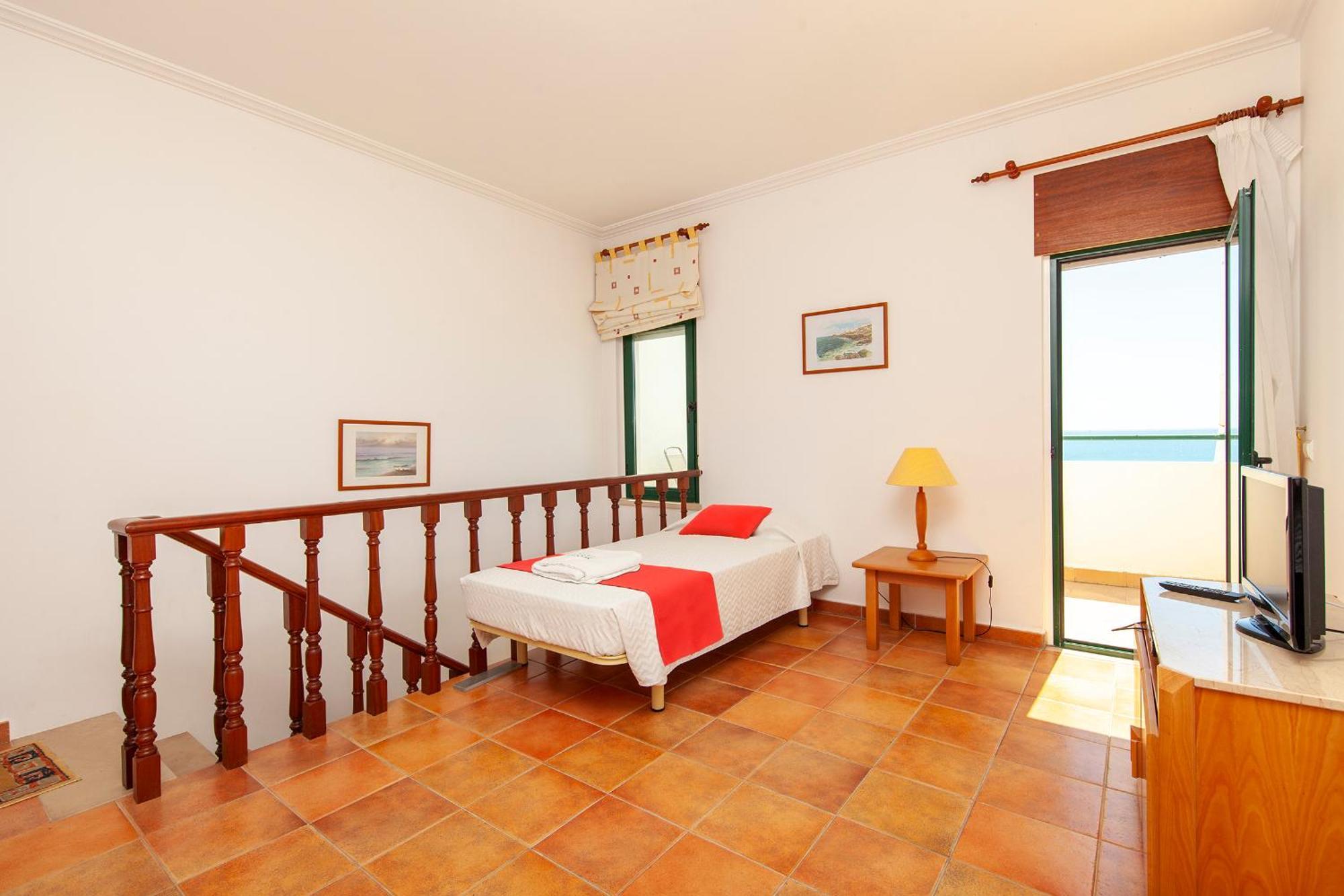 Quinta Dos Pinheiros Apartment ลากอส ภายนอก รูปภาพ